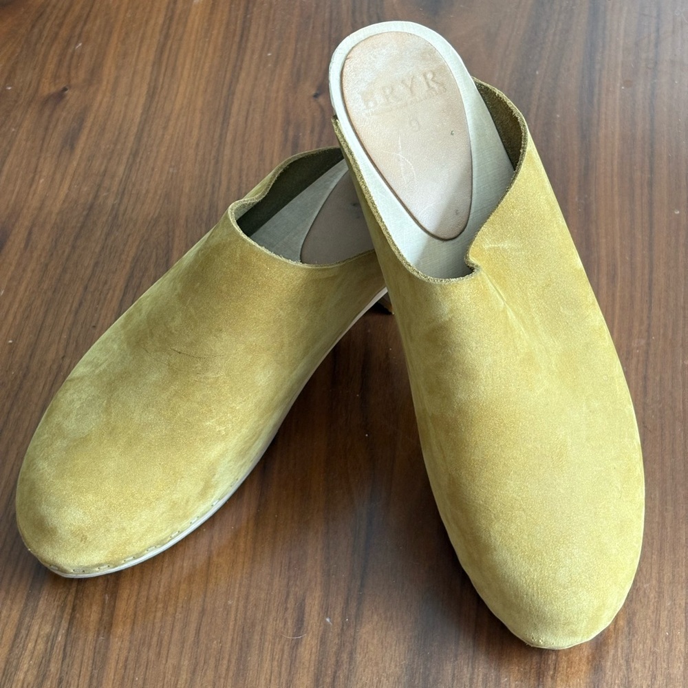 Bryr Clementine clog in Fennel nubuck (special order)